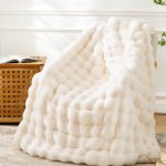 Thickened, Fluffy, And Soft Faux Fur Home Throw