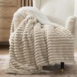 Thickened, Warm, And Fluffy Fleece Sofa Throw